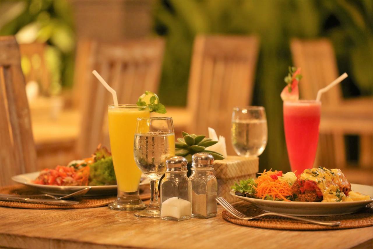 Three Gold Luxury Private Villas Ubud  Exterior photo