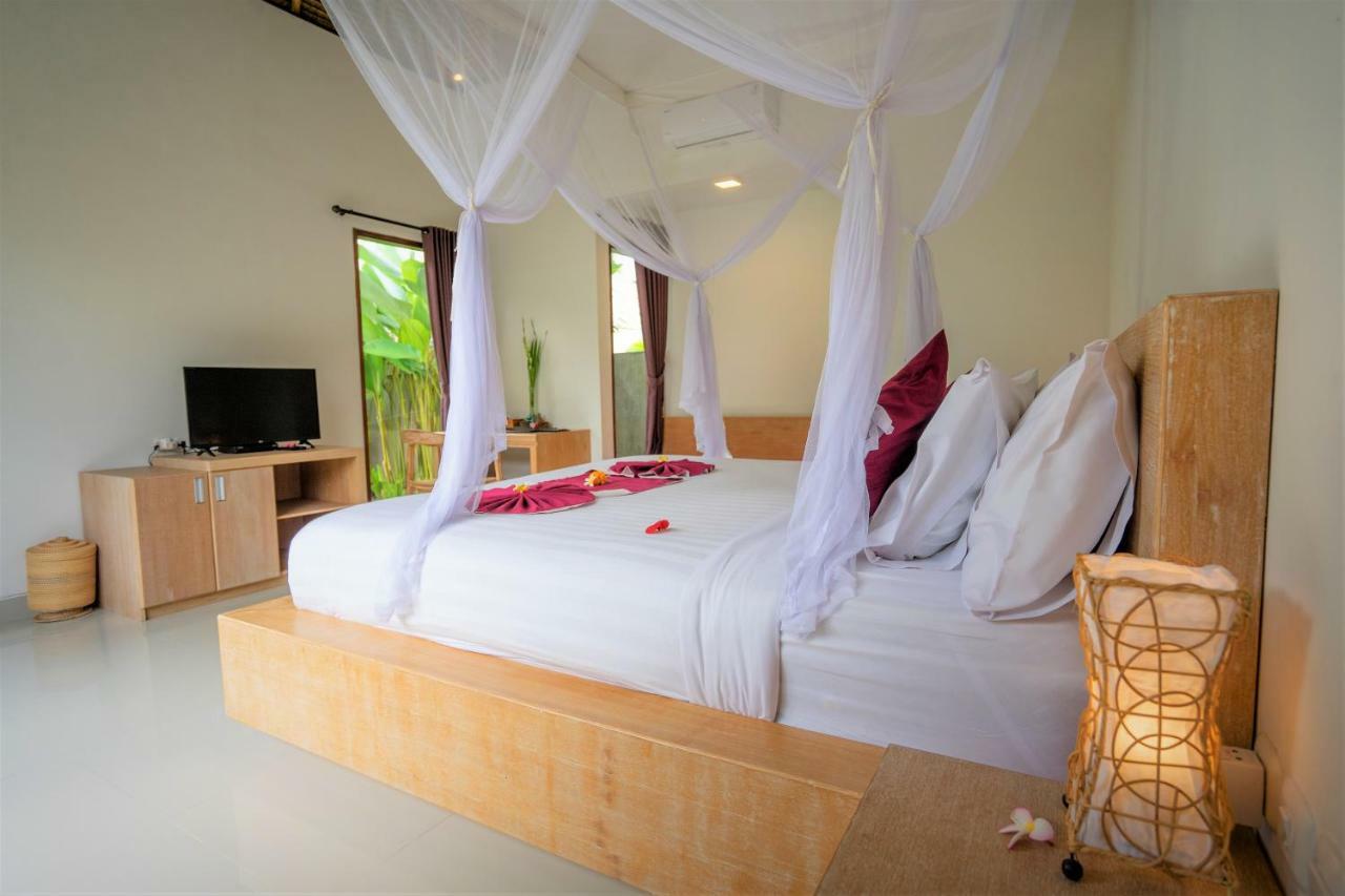 Three Gold Luxury Private Villas Ubud  Exterior photo