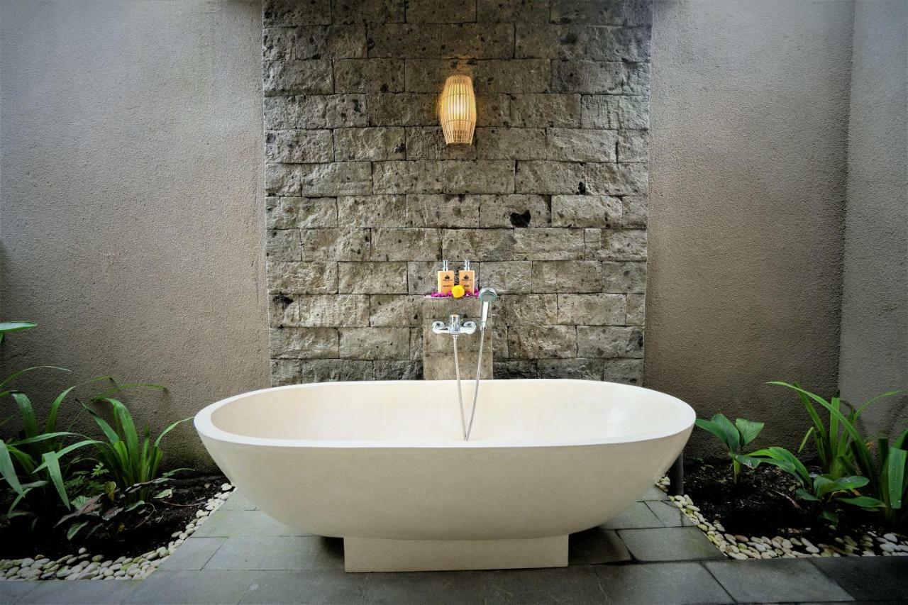 Three Gold Luxury Private Villas Ubud  Exterior photo